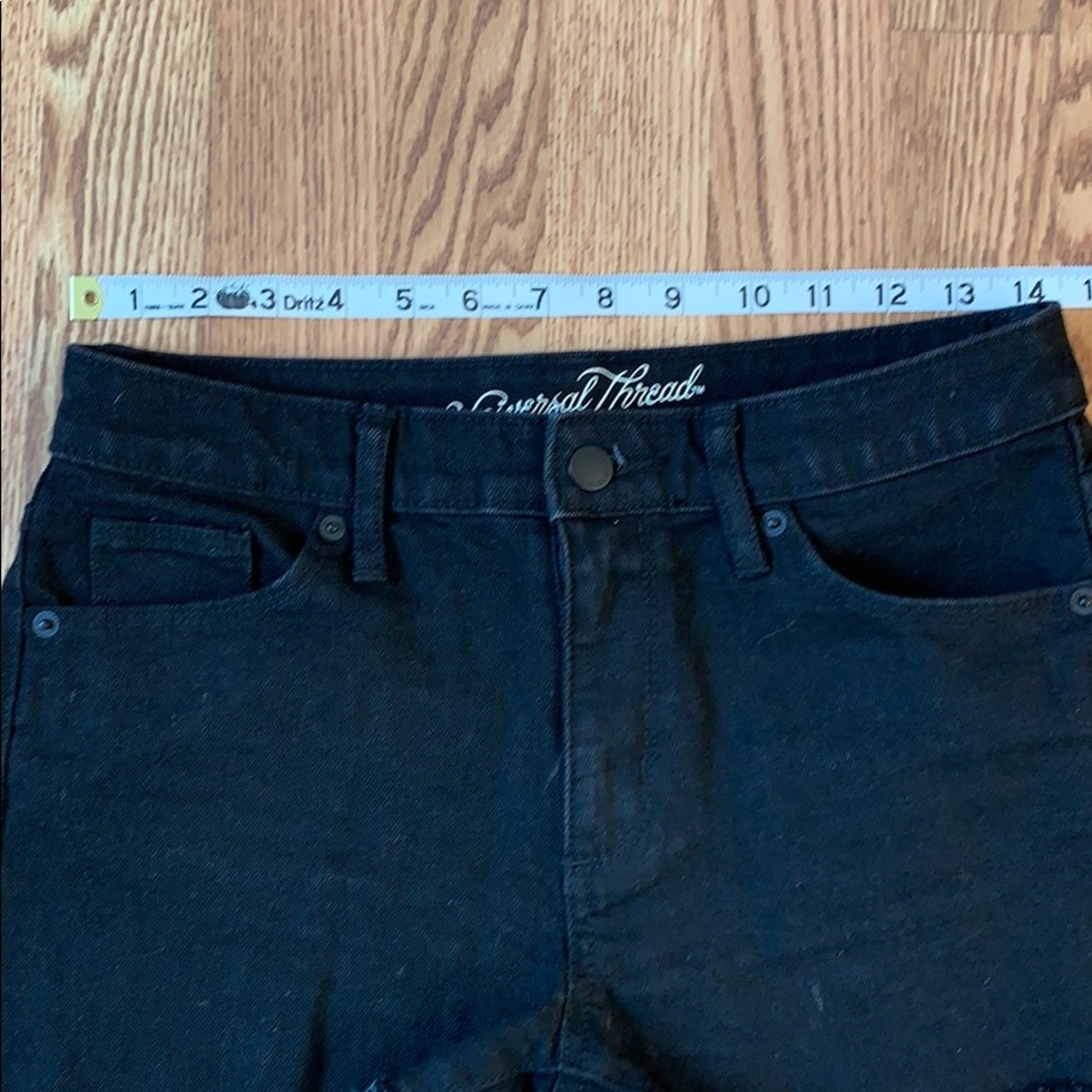 Universal Thread | High Risk Shortie Black Shorts - Picture 10 of 12
